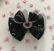 Noir et strass couronne rouge strass argent  5 cms NL03